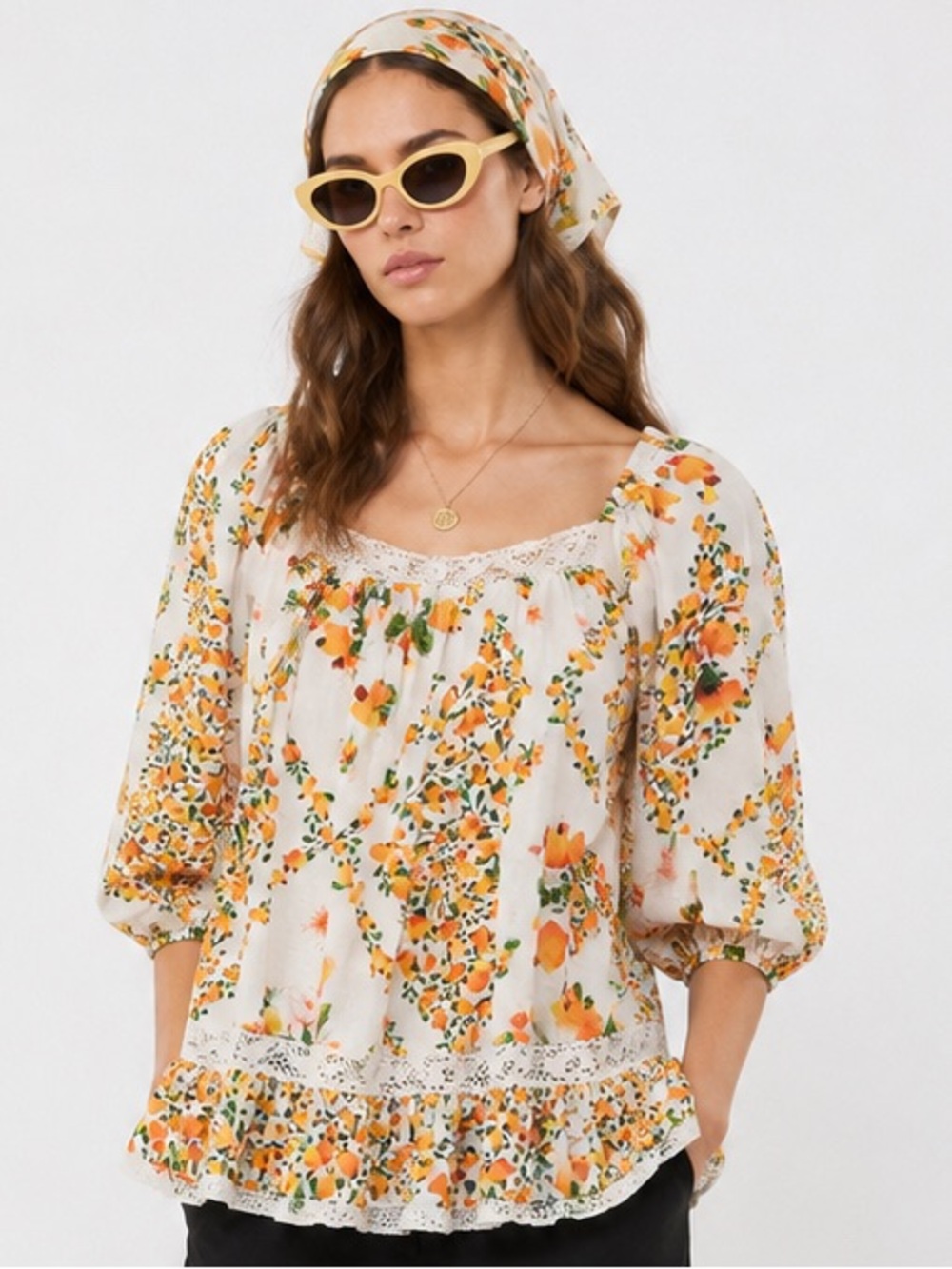 Nicole Miller Artelier Linen Rayon Fruit Top